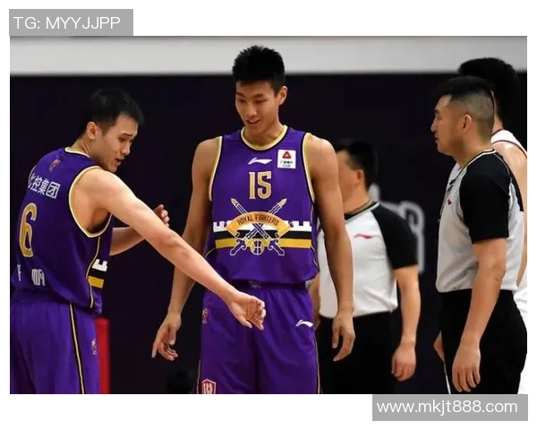 重庆篮球队比赛经验深度对比分析及其对未来发展的影响探讨 重庆篮球队比赛经验深度对比分析及其对未来发展的影响探讨